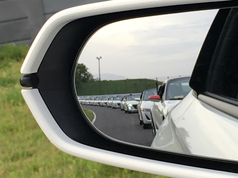 親子の距離が近づく車