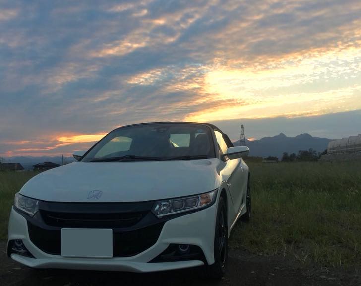 移動を手段ではなく目的に変えてくれる車