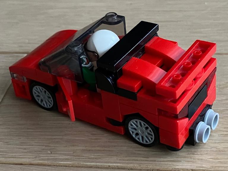 息子が私の愛車をLEGOブロックで製作！