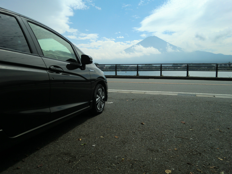 富士山を見上げて