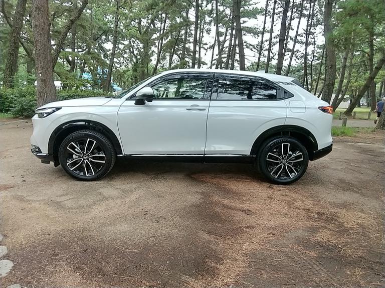 キラリ輝いてる新型ヴェゼル!