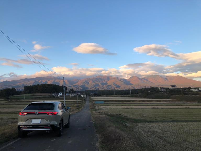 夕陽に照らされる浅間山