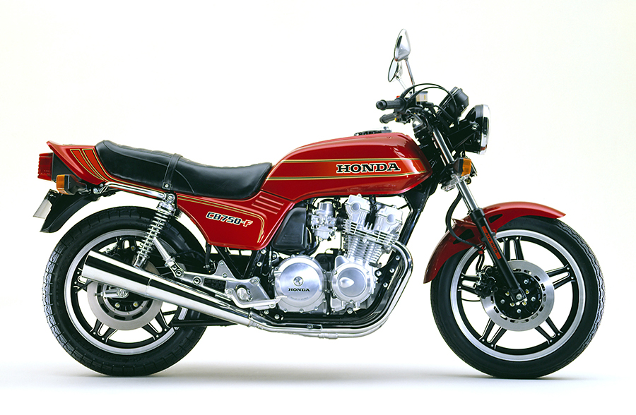 Honda 燃料経済性と操縦安定性 エンジン性能をさらに向上させた ホンダcb750f とアメリカンスタイルの ホンダcb750カスタム を発売