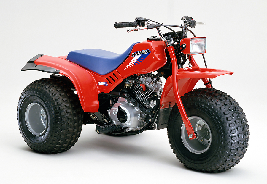 Honda 農場、牧場などで幅広い用途に適した実用バギー車ホンダTRX200SX（四輪）とATC125M（三輪）を発売