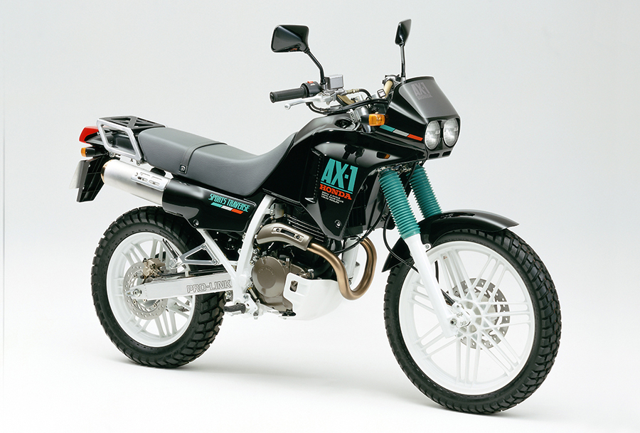 Honda 斬新なスタイルと軽快な走り味をもつスポーツバイク「ホンダAX1」の細部を熟成し発売