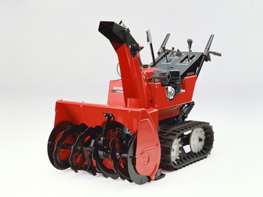 Honda | 扱い易くパワフルな中型除雪機「スノーラHS980」を発売