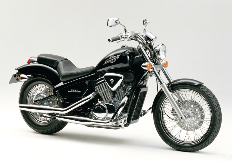 Honda | アメリカンスタイルのスポーツバイク「ホンダ スティード 