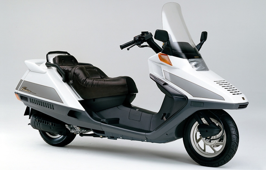 Honda 250ccスクーター ホンダフュージョンse のカラーリングを変更し発売