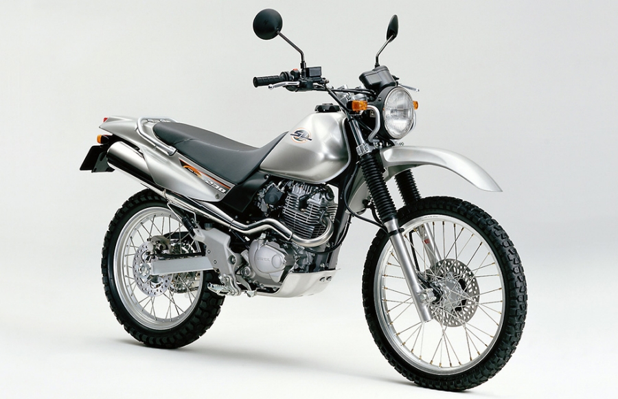 HONDA The Power of Dreams																																																																																																																																																																																																																									市街地からトレッキング走行まで幅広く楽しめるスポーツバイク「ホンダ SL230」の車体や装備の熟成を図るとともに新色を追加し発売