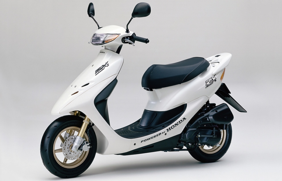 Honda 50ccメットインスクーター ホンダ Dio Dio Zx のカラーリングを変更し発売