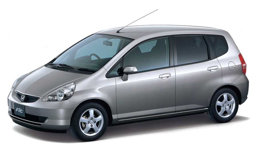 Honda 人気のスモールカー フィット に1 5リットル車を追加し発売 Honda 人気のスモールカー フィット に1 5リットル車を追加し発売
