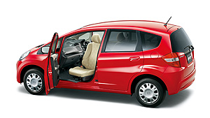 13 G(FF/CVT)助手席回転シート車 13 G(FF/CVT)助手席回転シート車