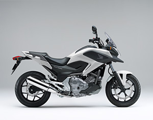 NC700X(パールサンビームホワイト) NC700X(パールサンビームホワイト)