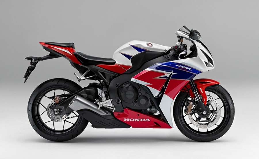 Honda Cbr1000rr のカラーバリエーションを変更するとともに Cbr1000rr Sp のカラーリングを変更し発売