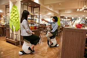 Hajimarino cafe 乗車体験サービスイメージ Hajimarino cafe 乗車体験サービスイメージ