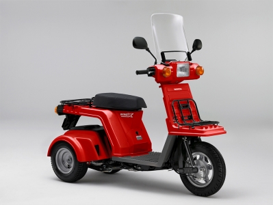 Honda 原付三輪スクーター ジャイロx ジャイロキャノピー の法規対応とメンテナンス性を向上し発売