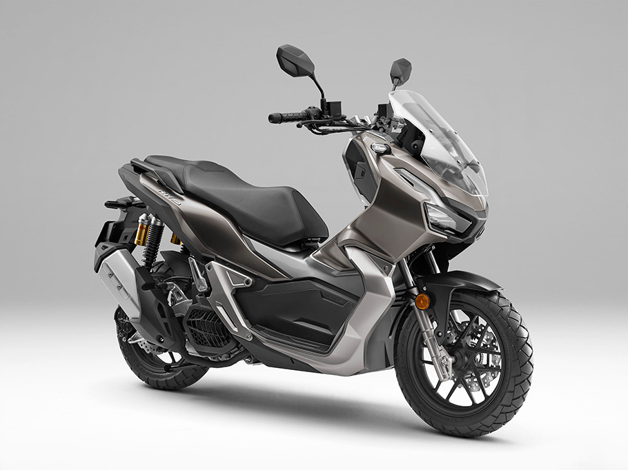 Honda アドベンチャースタイルの新型軽二輪モデル Adv150 を発売