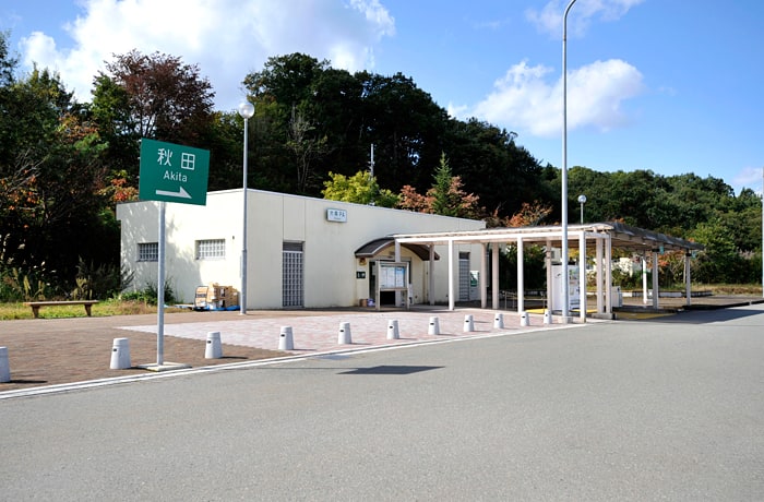 歩道も広いので安心です。
