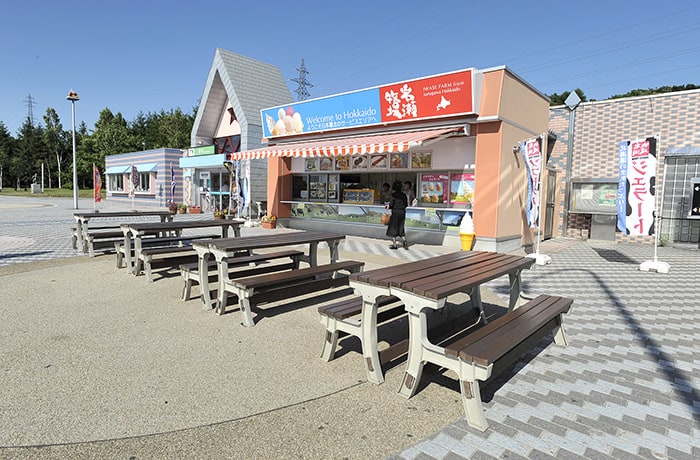 たくさんのテラス席があるので、わんことひと休みしていきましょう。