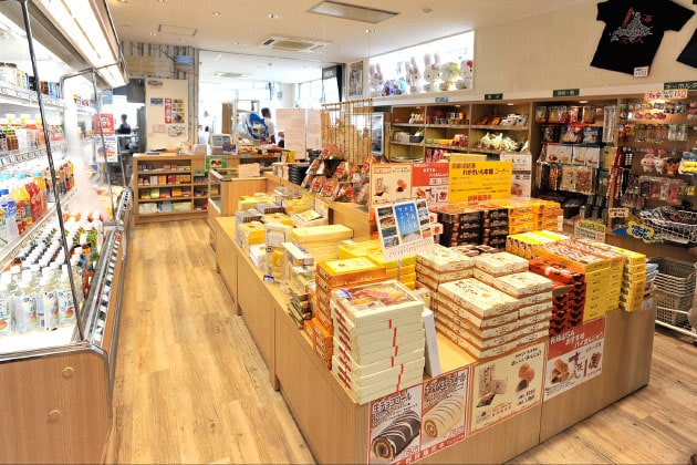 北海道の美味しいお菓子などはハズせませんよね。