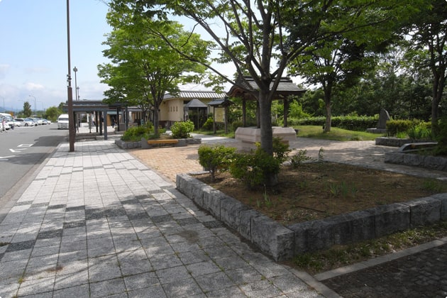 こちらは、上り線側エリアの緑地です。
