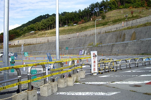 まずは、こちらの第2パーキングへ車を止めます。
