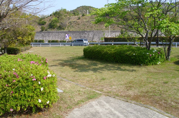 広い園地です。マナーに配慮し、わんこと楽しくお散歩しましょう。