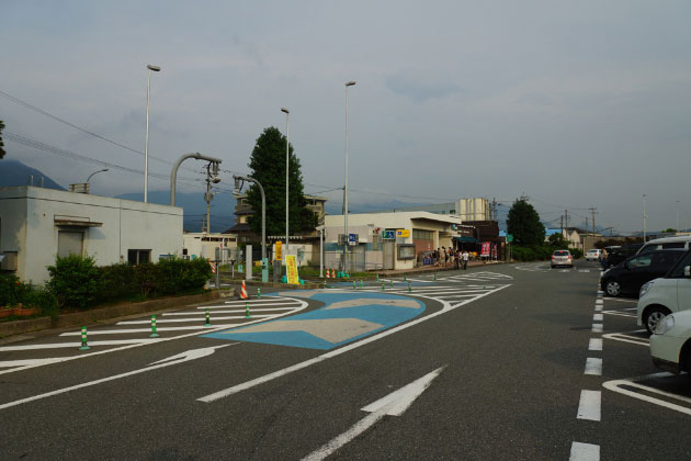 入り口方向から見た全景です。