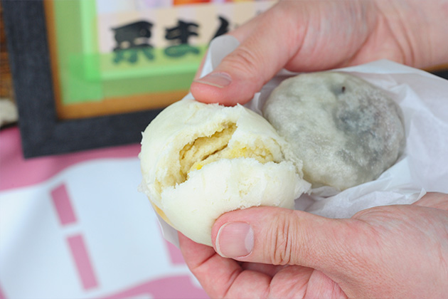 「栗まんじゅう」と「びっくり団子」。