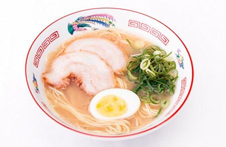 柳川市の醤油を使用したタレにじっくり10時間漬け込んだ自家製チャーシューが自慢のラーメン