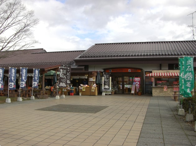 サービスエリアの玄関です。