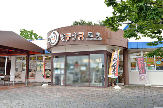 小さいながらもお店が充実した、利用しやすいPAです。