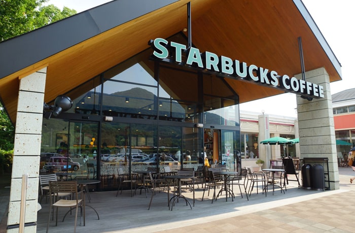 スターバックスコーヒーは、7時から21時まで営業しています。