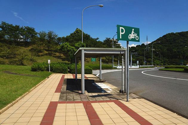 広めの歩道も通行するときは注意しましょう。