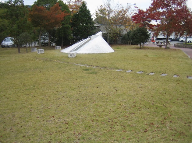 広い芝生のエリアもあります。