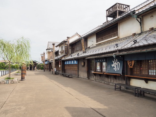 江戸の町並みを再現した風情漂うPAです。