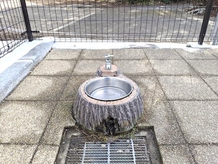 わんこ専用の水飲み場も設置されています。