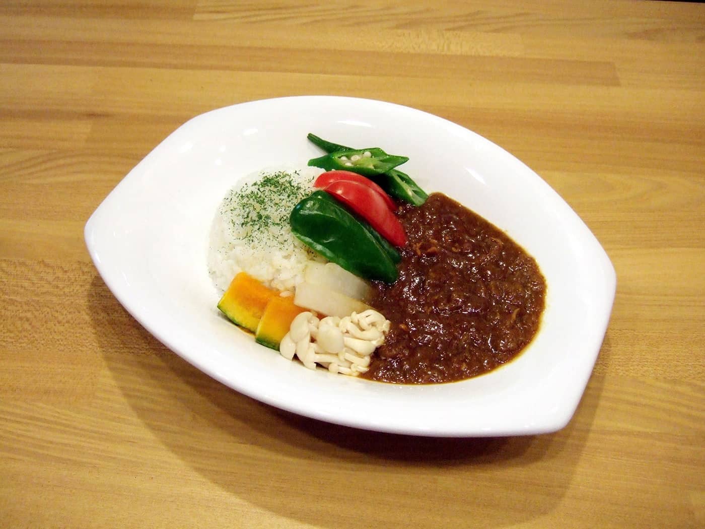 人気のランチはやっぱりデンズカレー