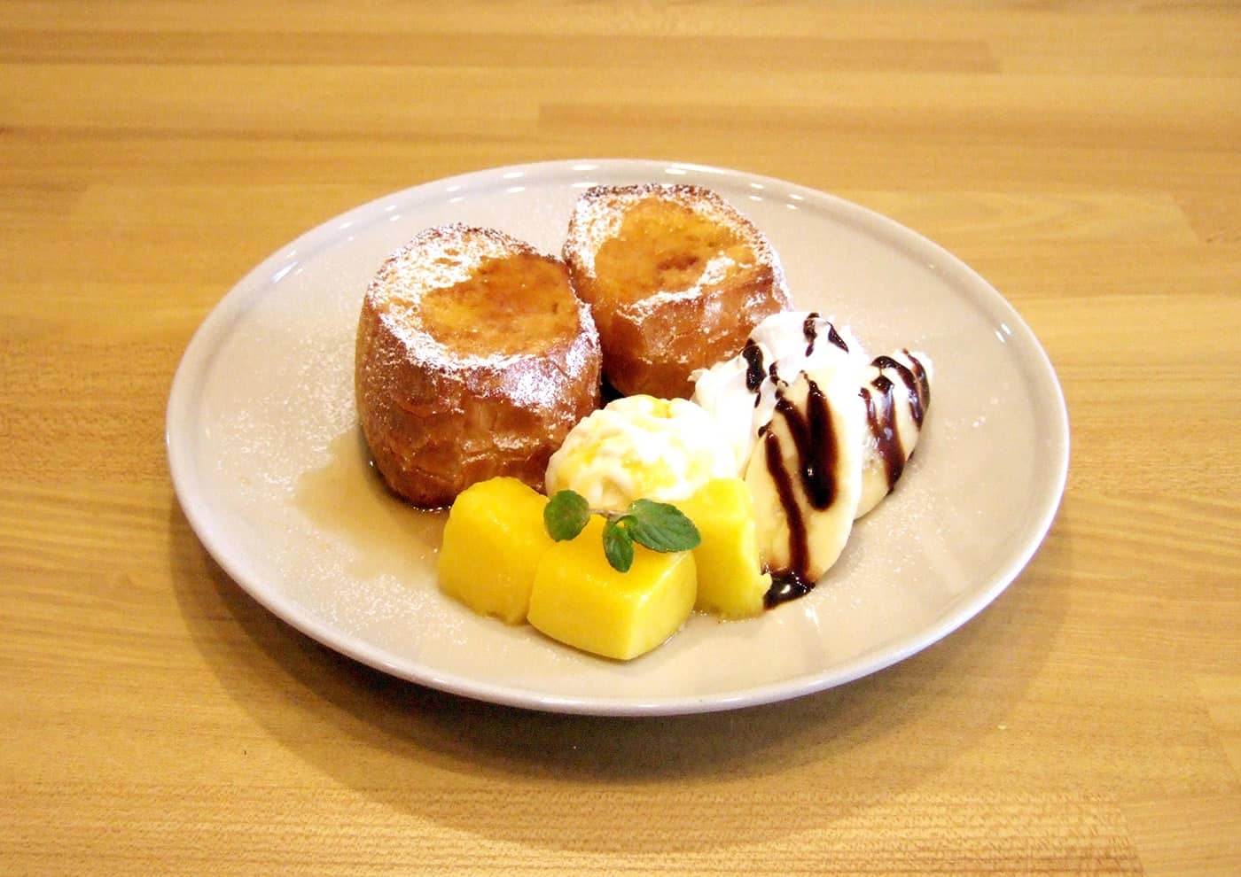 お散歩途中にフレンチトーストでひと休み