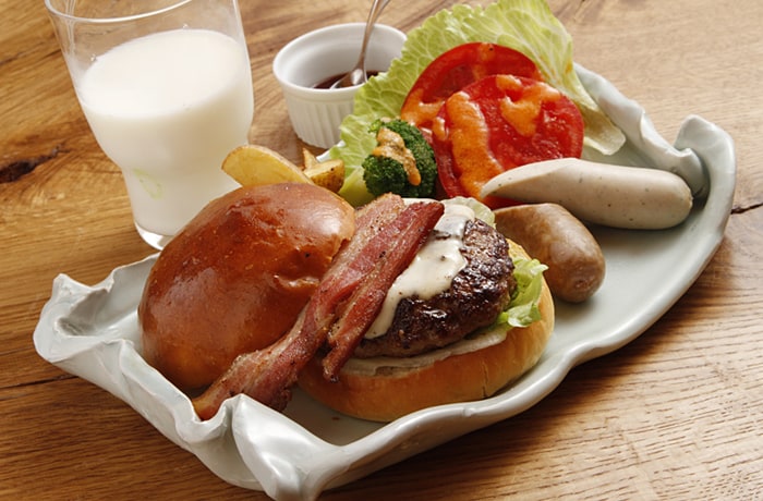 オススメの「スロウバーガー」。誰もが大絶賛！
