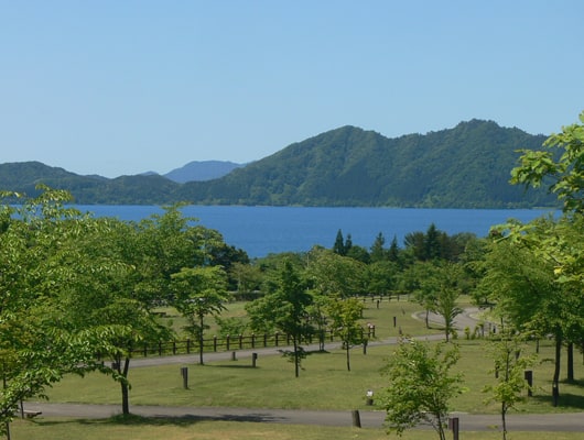 わんこもウエルカムな田沢湖畔のオートキャンプ場！