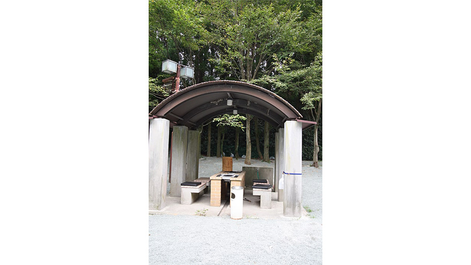 夏は、バーベキューを楽しめます。（要予約）