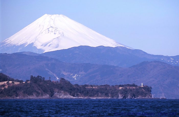 お天気の良い日は、富士山が顔を見せます。