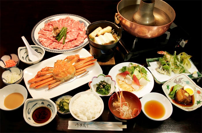 紅ズワイガニ一杯付！豪華な夕食も。