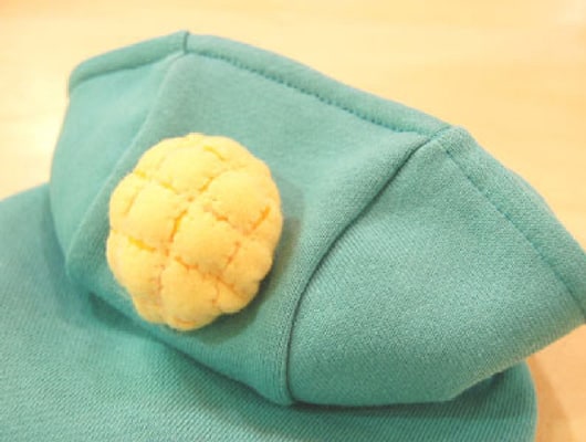 「めろめろパーカー」。フードについたメロンパンがかわいい！