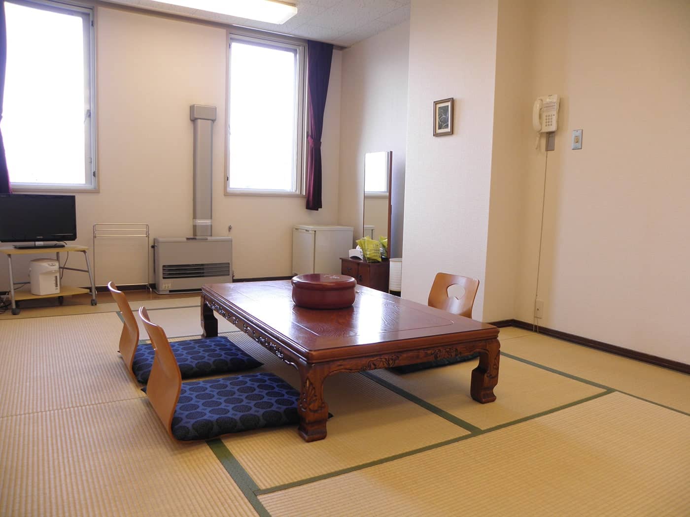 わんこ同伴客室はシンプルな6畳和室です。