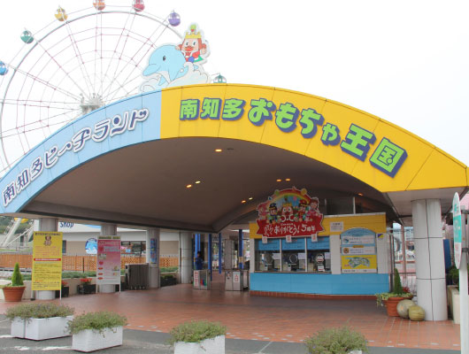 わんこと一緒に行ける「ふれあい体験型」水族館