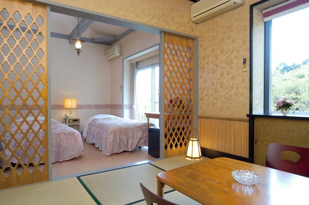 和モダンを取り入れた客室、それぞれタイプが異なるので、お好きなお部屋に、予約を入れましょう。