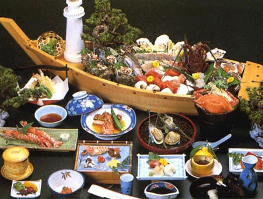 海の幸を使った、豪華な夕食。おいしそう！
