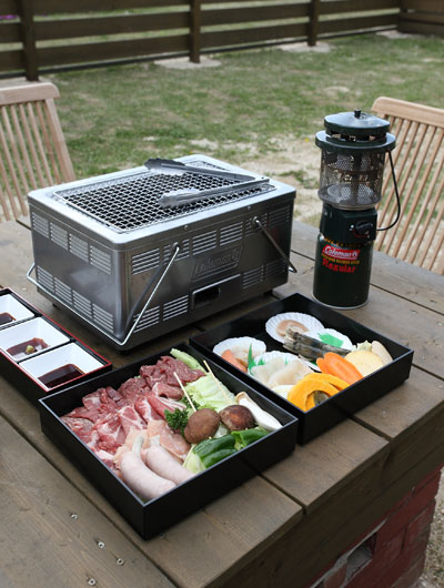 専用庭でバーベキューを楽しめます。